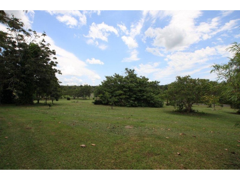 5 Meadow Road, Julatten QLD 4871