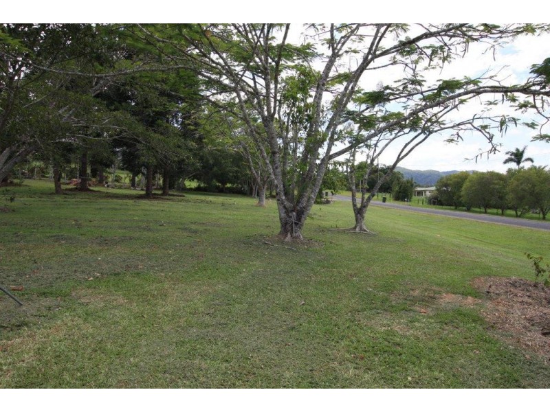 5 Meadow Road, Julatten QLD 4871