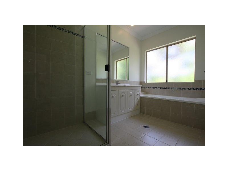 29 Kingston Road, Whyanbeel QLD 4873