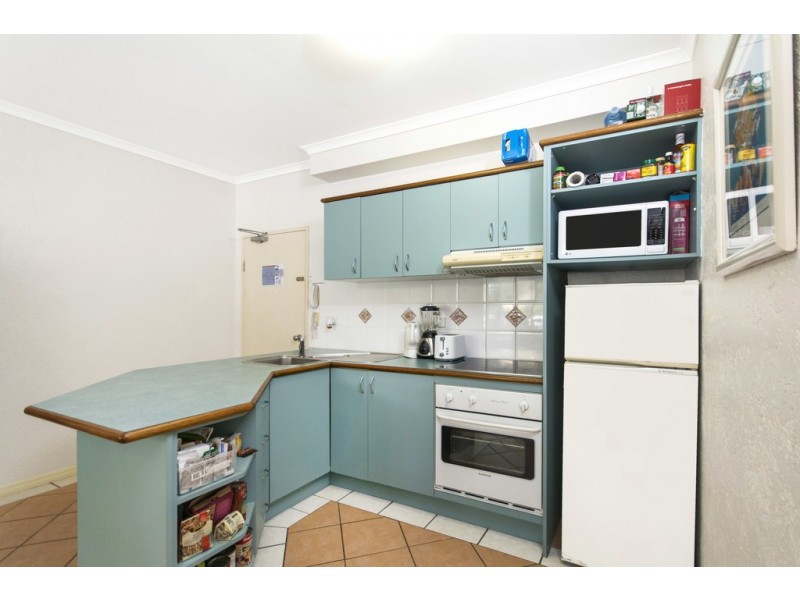 Unit 303 Coral Apartments, Blake Street, Port Douglas QLD 4877