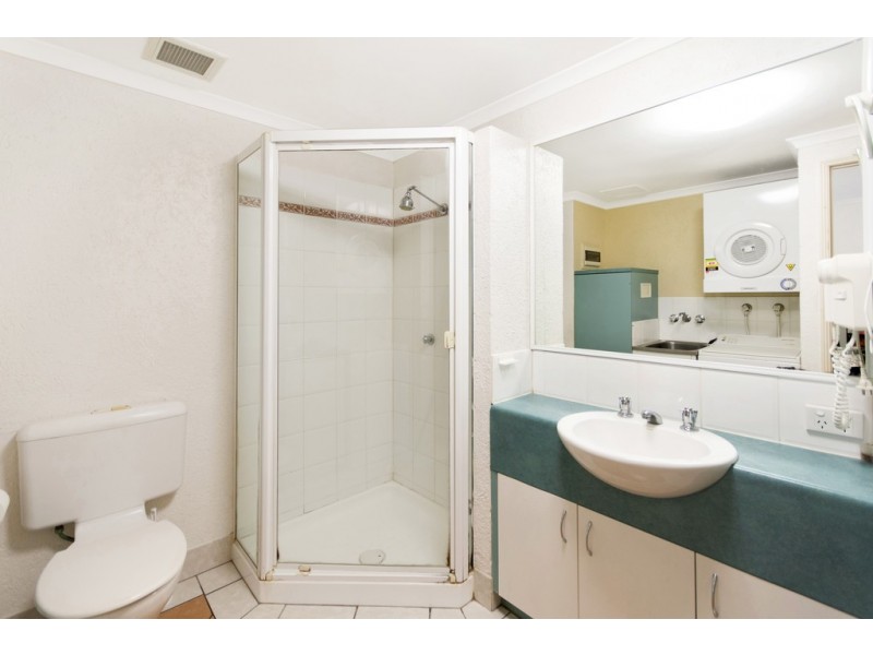 Unit 303 Coral Apartments, Blake Street, Port Douglas QLD 4877