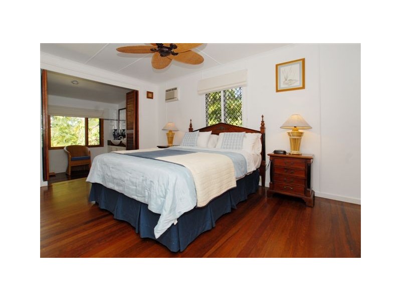 15 Marine Parade, Newell QLD 4873
