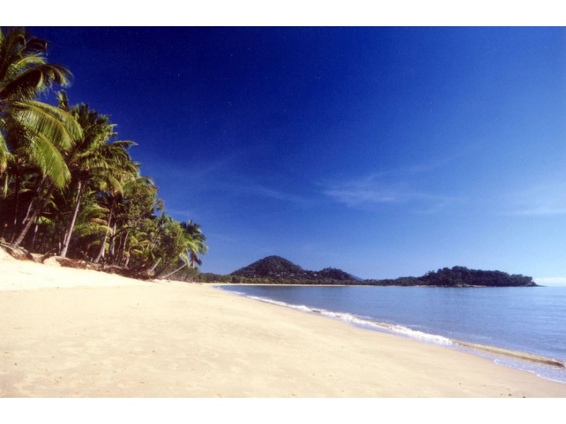 15 Marine Parade, Newell QLD 4873