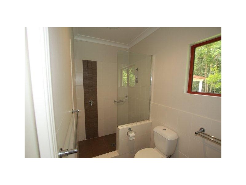 22 White Oak Ave, Mossman QLD 4873