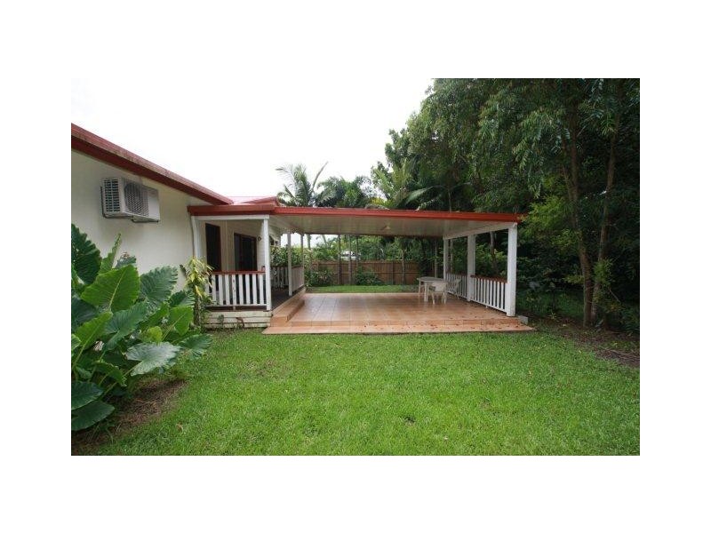 22 White Oak Ave, Mossman QLD 4873