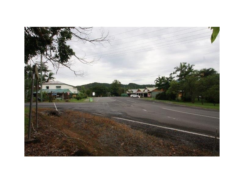 25 Osborne Street, Daintree QLD 4873
