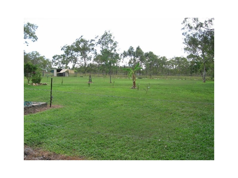 86 Fraser Road, Mount Molloy QLD 4871