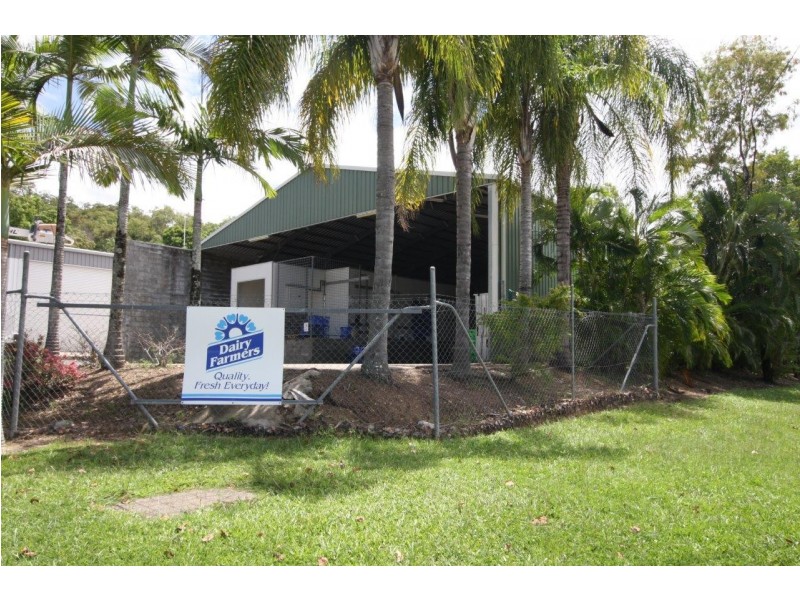 2 Cnr Allan and Sawmill, Mossman QLD 4873