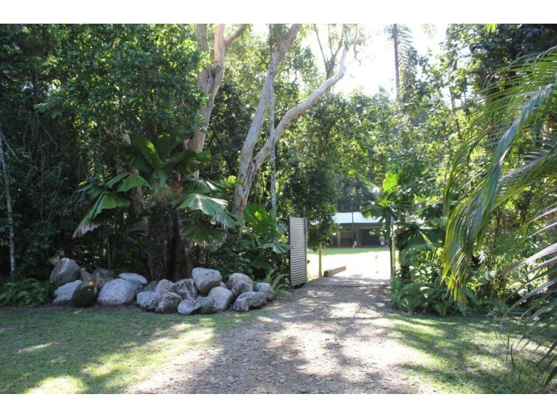Lot 13 Cape Tribulation Road THORNTON BEACH, Daintree QLD 4873