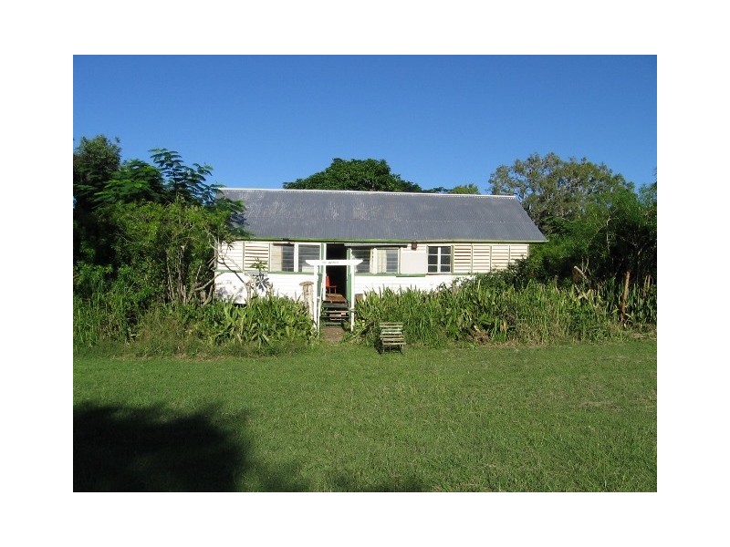 18 – 20 Fraser Road, Mount Molloy QLD 4871