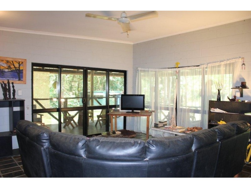 30 East Street AYTON (BLOOMFIELD), Daintree QLD 4873