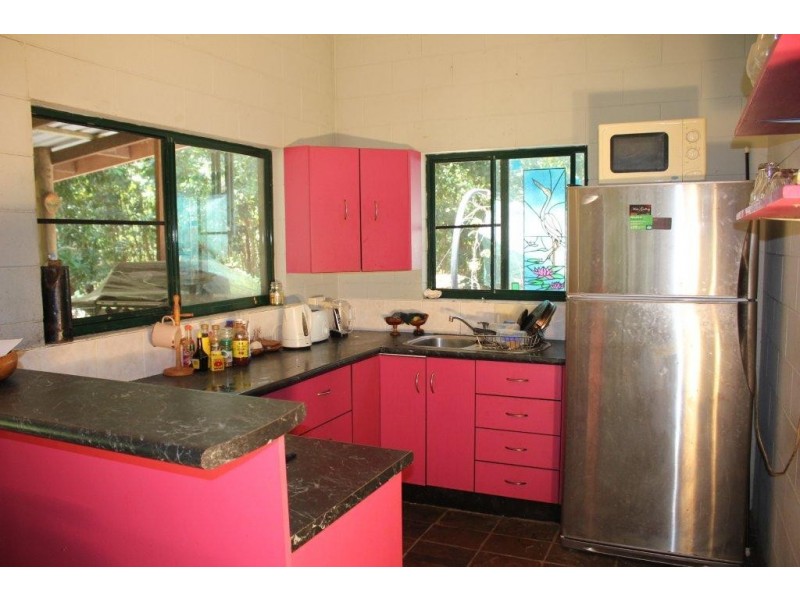 30 East Street AYTON (BLOOMFIELD), Daintree QLD 4873