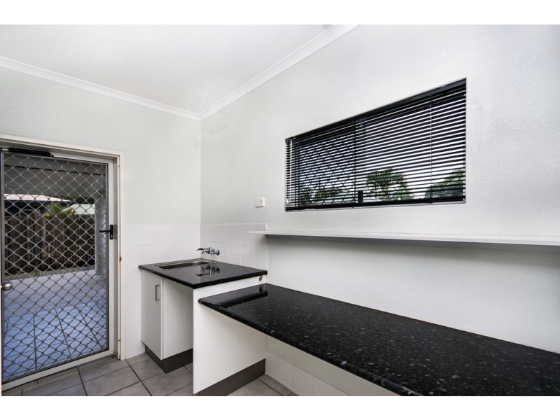 15 Watson Close, Mossman QLD 4873