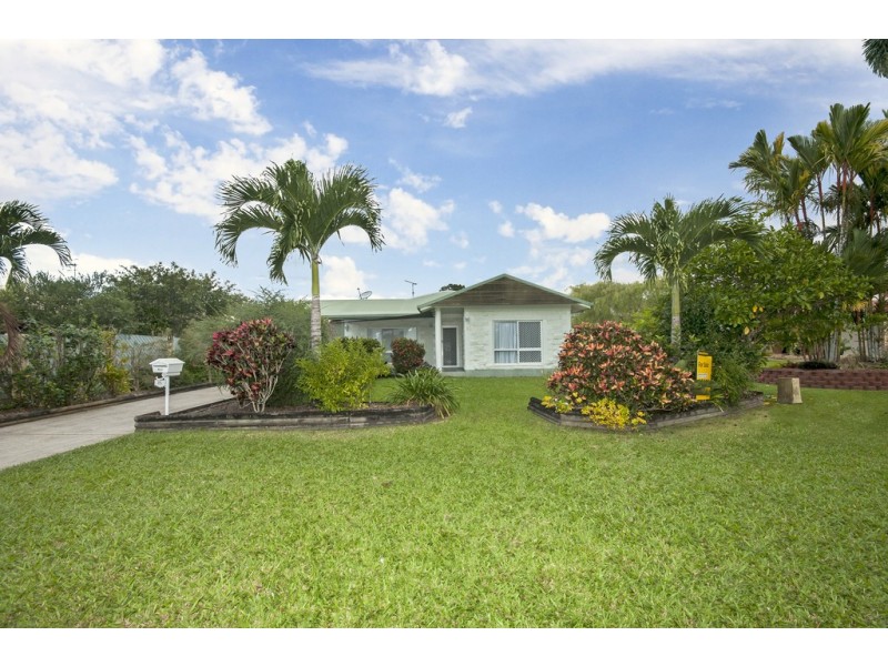 15 Watson Close, Mossman QLD 4873