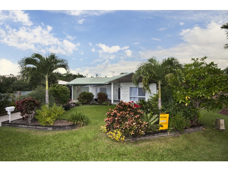 15 Watson Close, Mossman QLD 4873