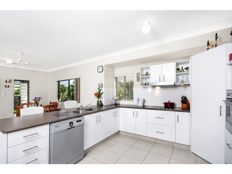 5 Yidi Close, Cooya Beach QLD 4873