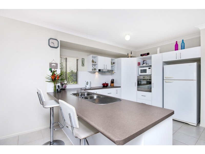 5 Yidi Close, Cooya Beach QLD 4873