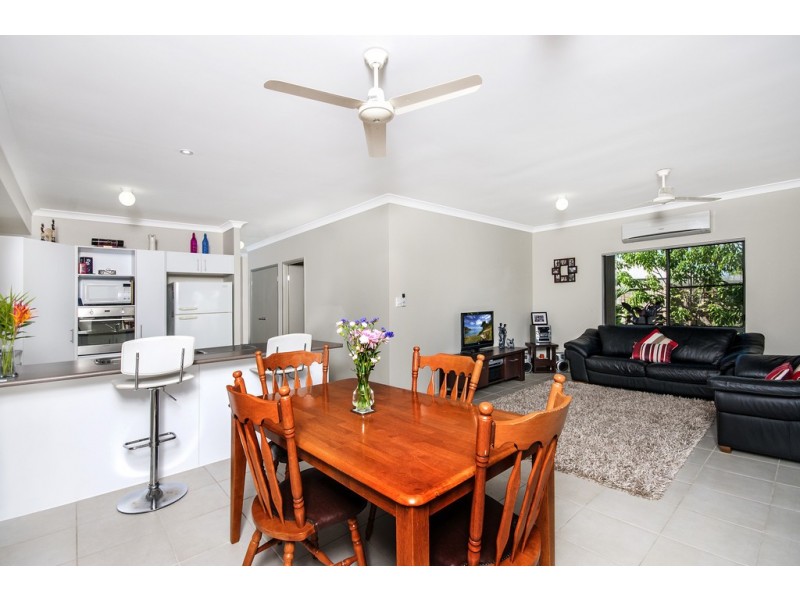 5 Yidi Close, Cooya Beach QLD 4873