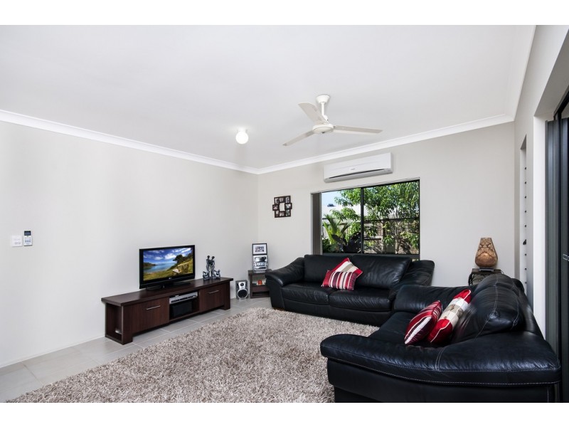 5 Yidi Close, Cooya Beach QLD 4873