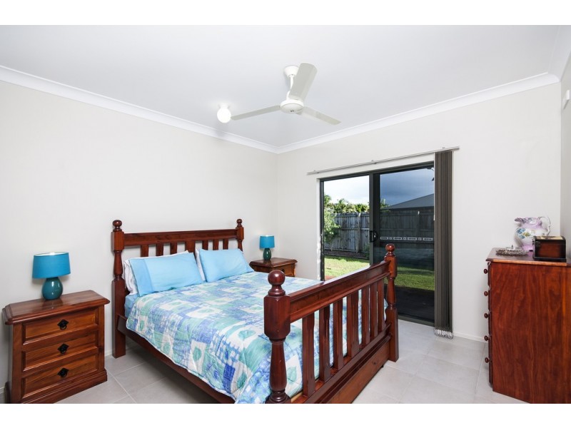 5 Yidi Close, Cooya Beach QLD 4873