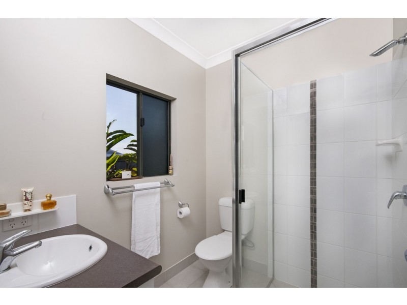 5 Yidi Close, Cooya Beach QLD 4873