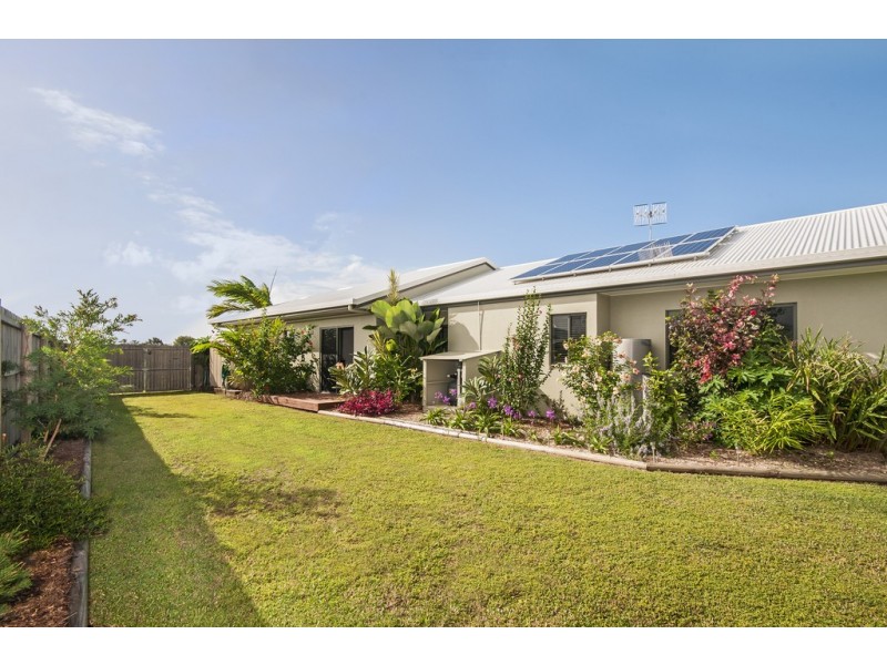 5 Yidi Close, Cooya Beach QLD 4873