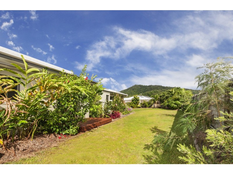 5 Yidi Close, Cooya Beach QLD 4873