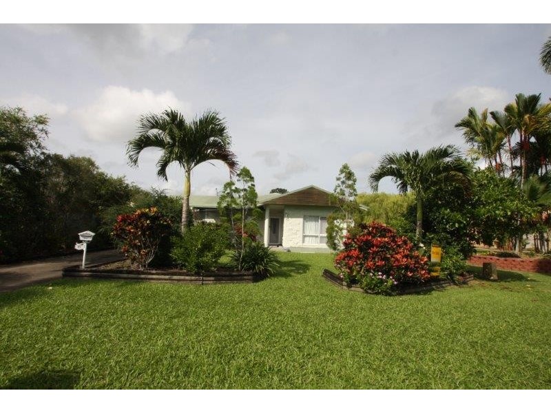 15 Watson Close, Mossman QLD 4873