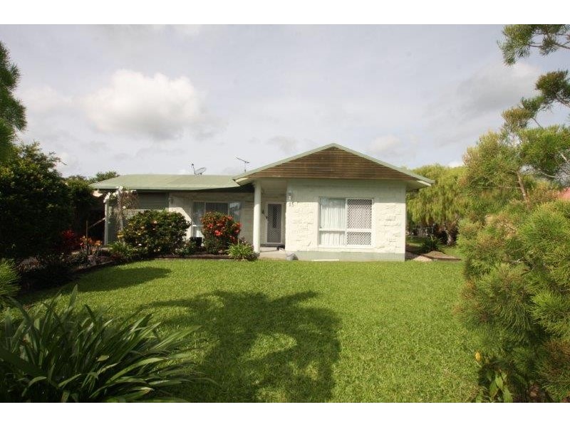 15 Watson Close, Mossman QLD 4873