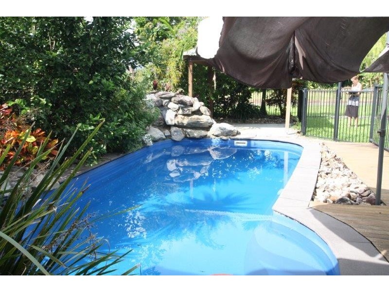 15 Watson Close, Mossman QLD 4873