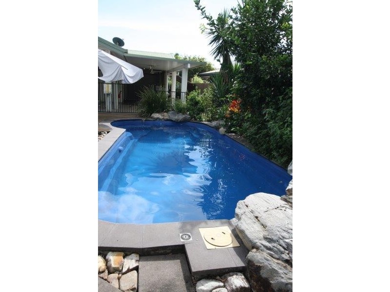 15 Watson Close, Mossman QLD 4873