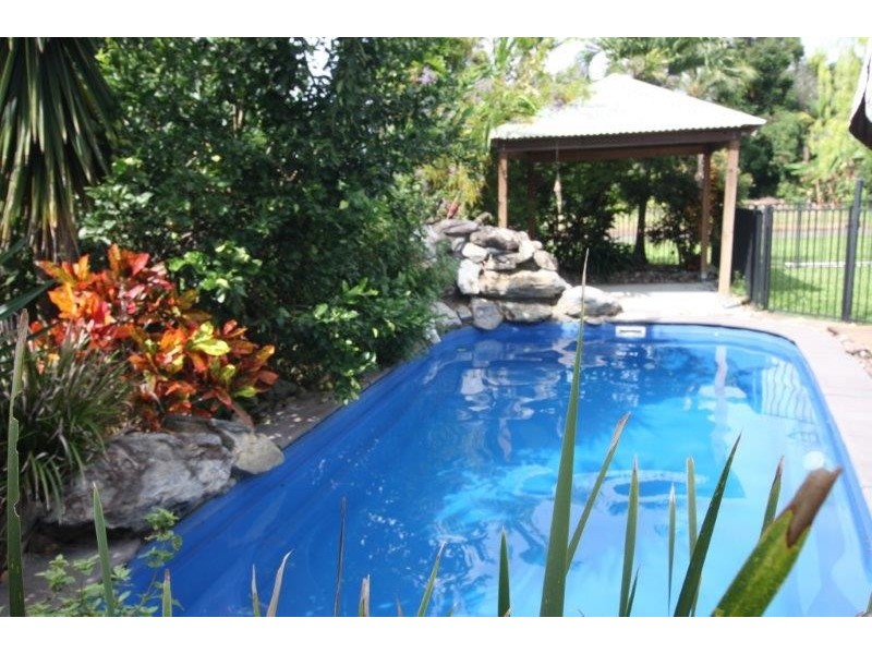 15 Watson Close, Mossman QLD 4873