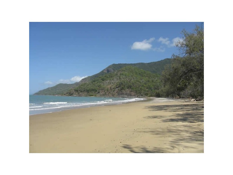 26 Oak Street, Oak Beach QLD 4877