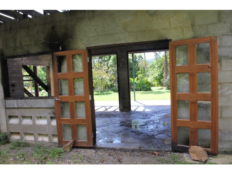 38 Spurwood Road COW BAY, Daintree QLD 4873