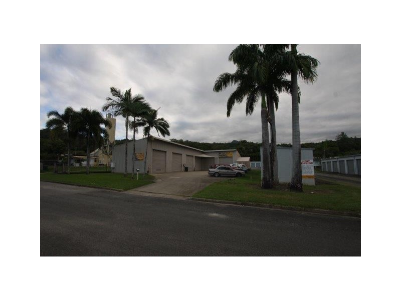 59 Pringle Street, Mossman QLD 4873