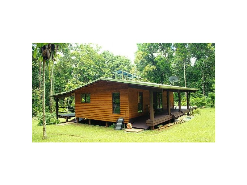 71 Buchanan Creek Rd COW BAY, Daintree QLD 4873