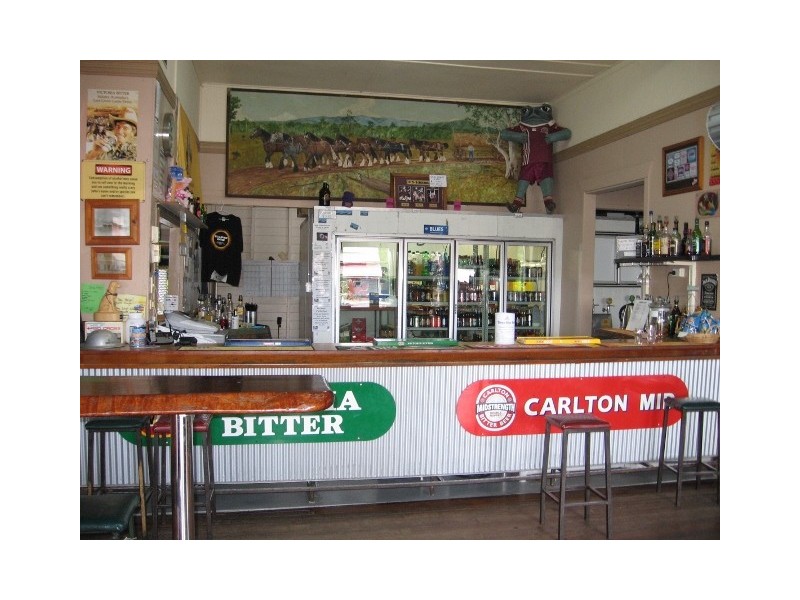 1 Main Street (National Hotel), Mount Molloy QLD 4871