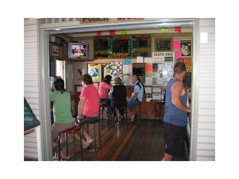 1 Main Street (National Hotel), Mount Molloy QLD 4871