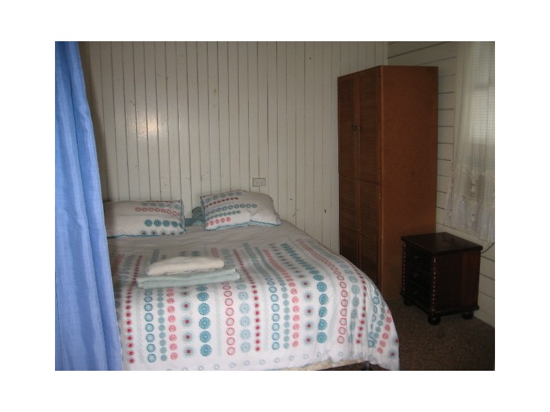 1 Main Street (National Hotel), Mount Molloy QLD 4871