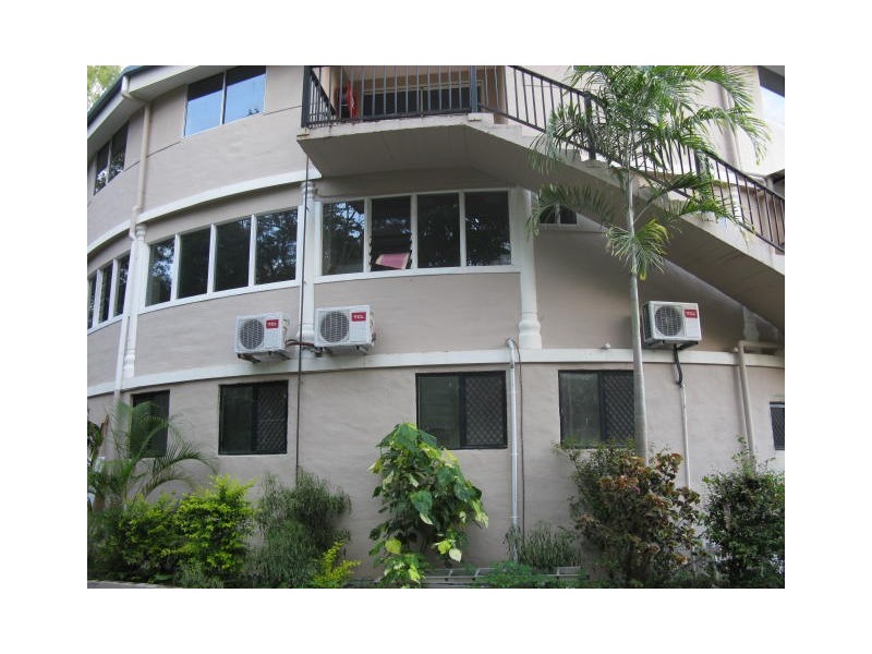 2/7 Captain Cook Hwy, Craiglie QLD 4877