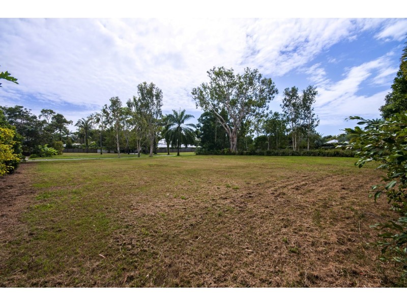 24 Beachfront Mirage, Port Douglas QLD 4877