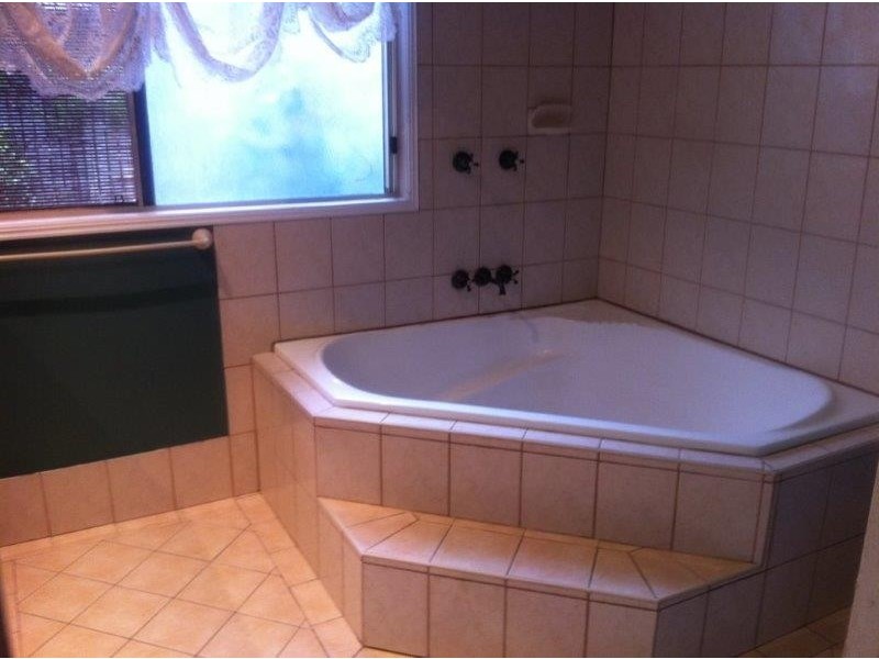 6 Billfish Close, Wonga QLD 4873