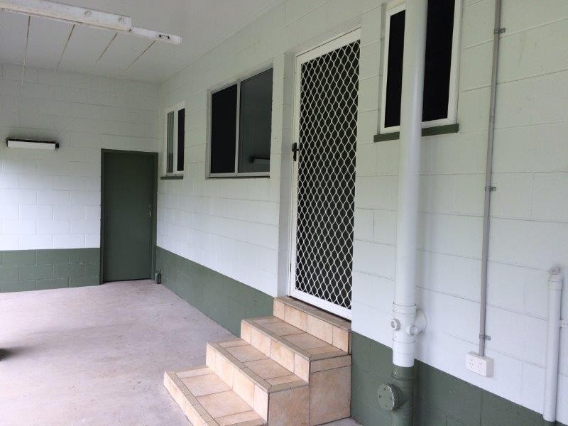 11 Cedars Street, Mossman QLD 4873