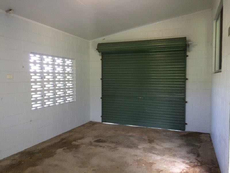 11 Cedars Street, Mossman QLD 4873