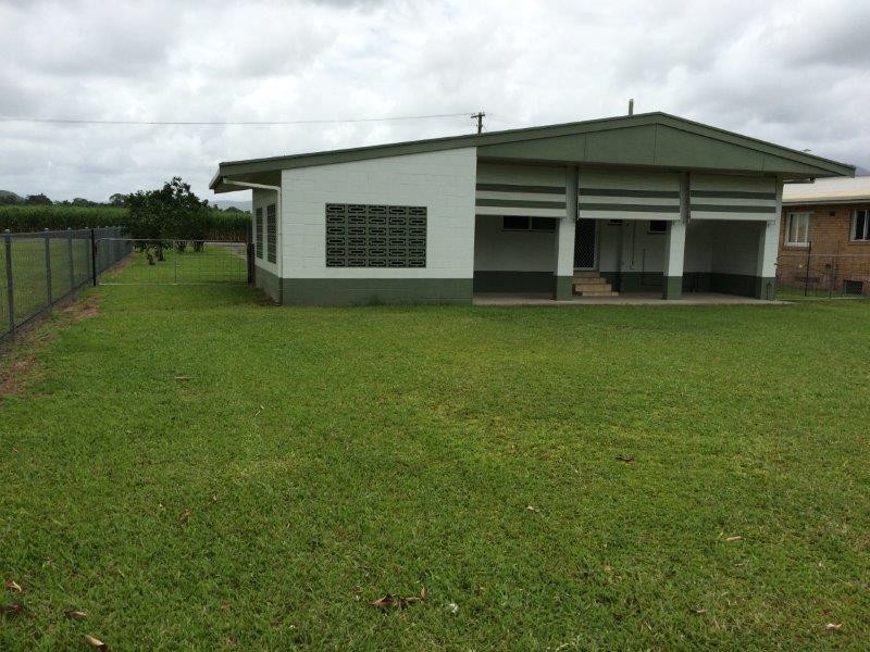 11 Cedars Street, Mossman QLD 4873