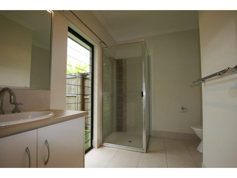 28 White Oak Avenue, Mossman QLD 4873