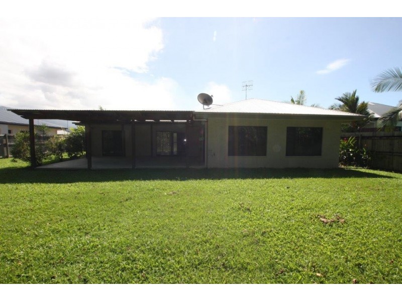 28 White Oak Avenue, Mossman QLD 4873