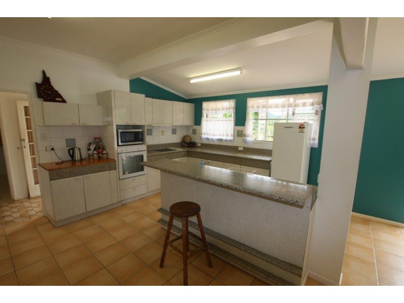44 Alchera Drive, Mossman QLD 4873