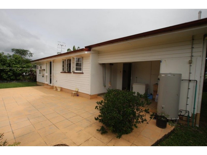 44 Alchera Drive, Mossman QLD 4873