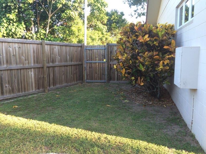1/26 Thooleer Close, Cooya Beach QLD 4873